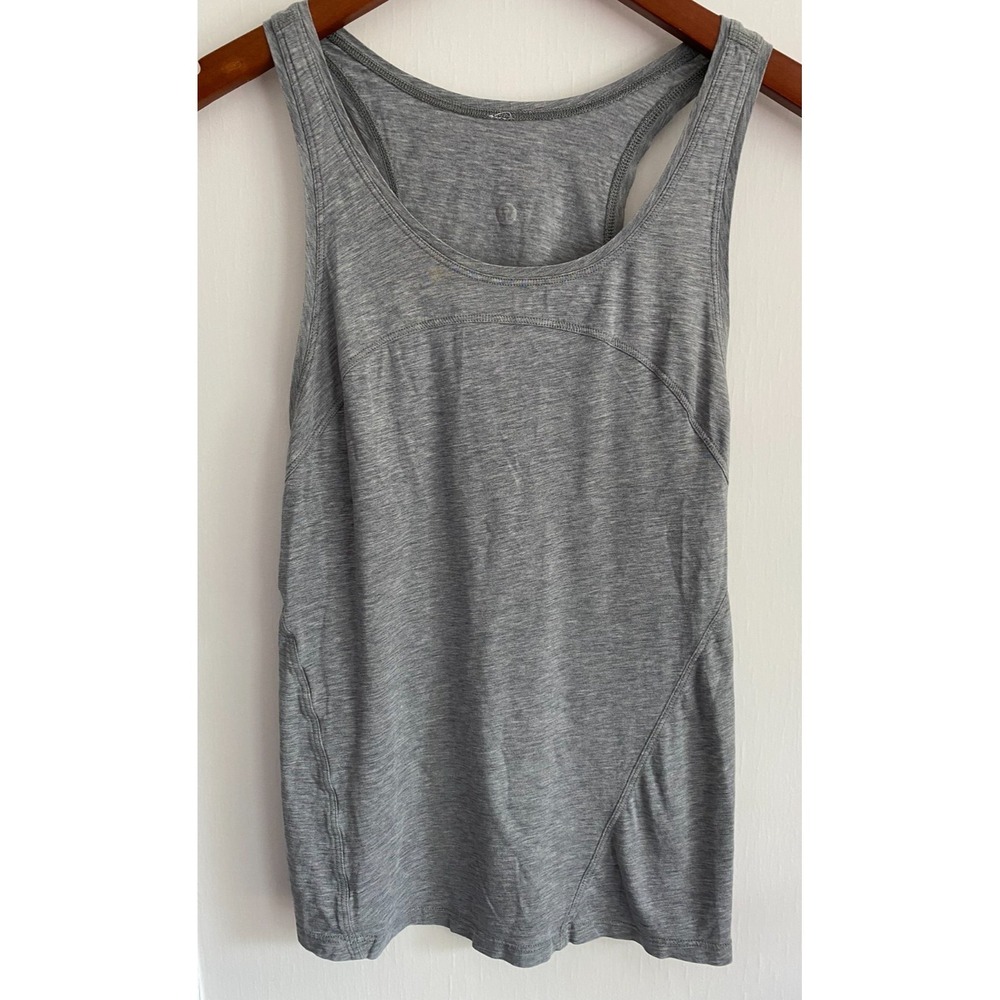 Lululemon Size M Heather Gray Racerback Tank Top‎